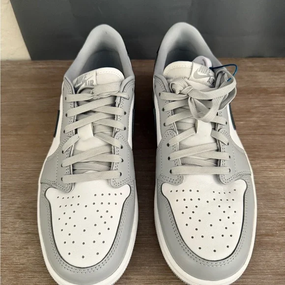 NIKE JORDAN 1 RETRO LOW OG 'BARONS' - 9US